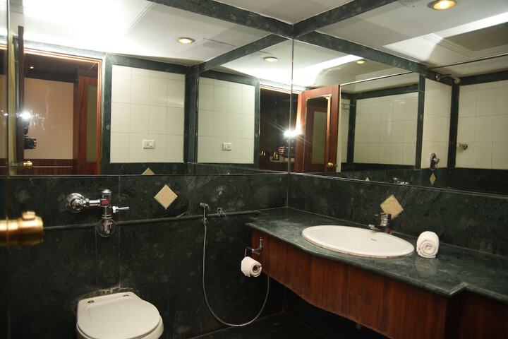 Room 30 of 57