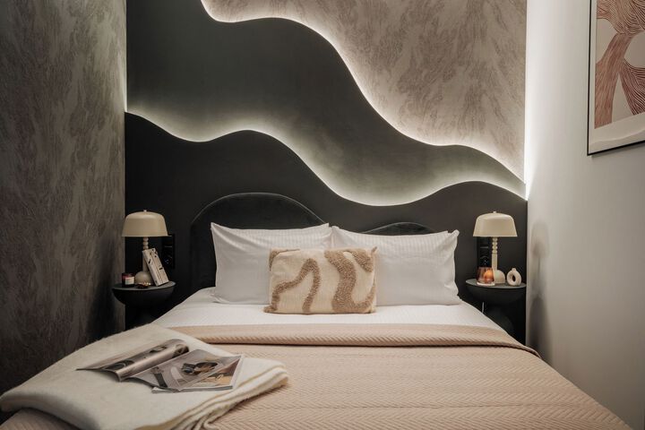 Room 186 of 298