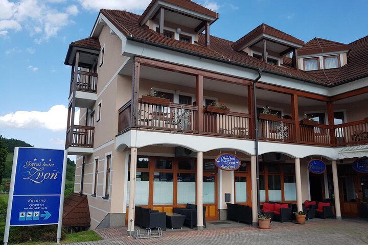 Hotel 37 of 39