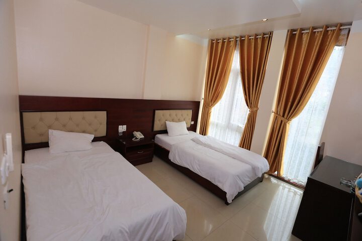 Room 15 of 22