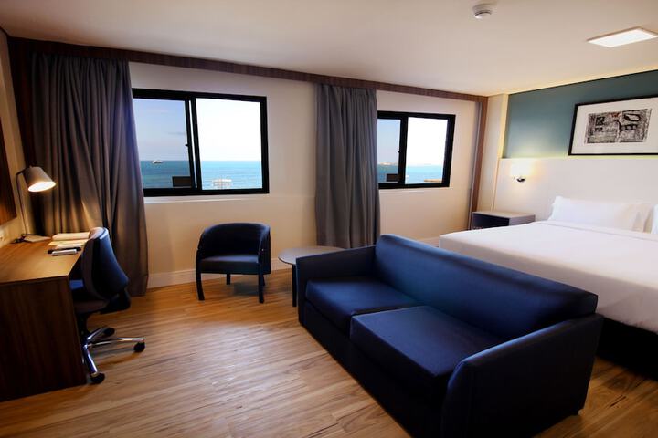 Room 47 of 137