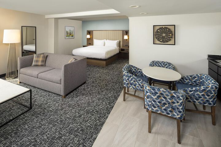 Room 15 of 50