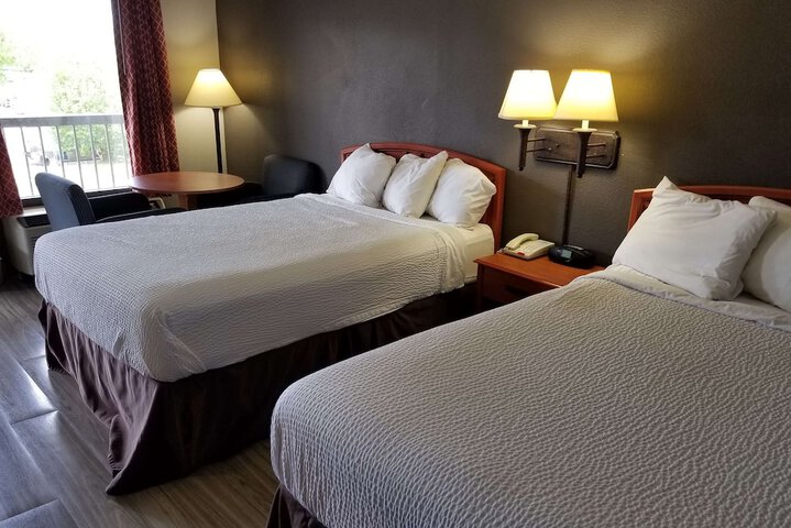 1 Double Bed (3 of 7)