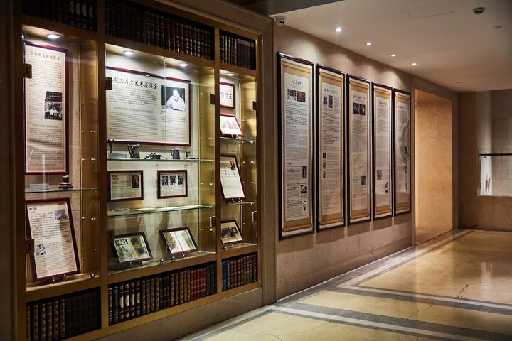 Ballroom/Hall 87 of 114