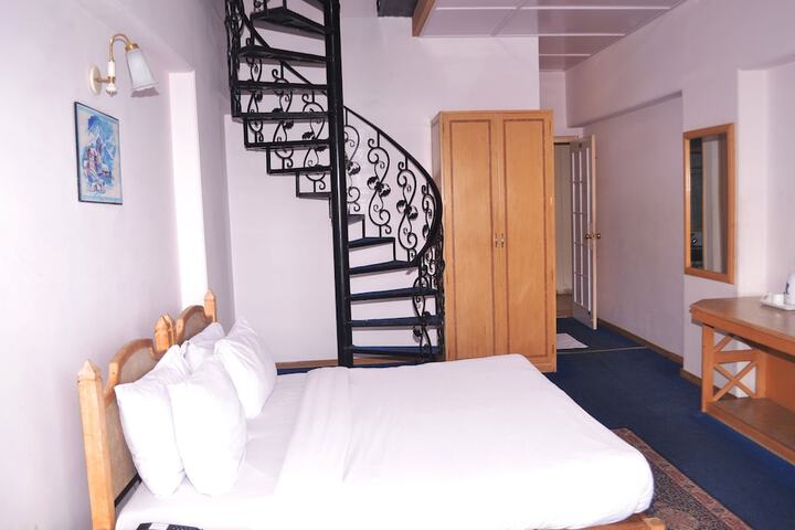 Room 7 of 81