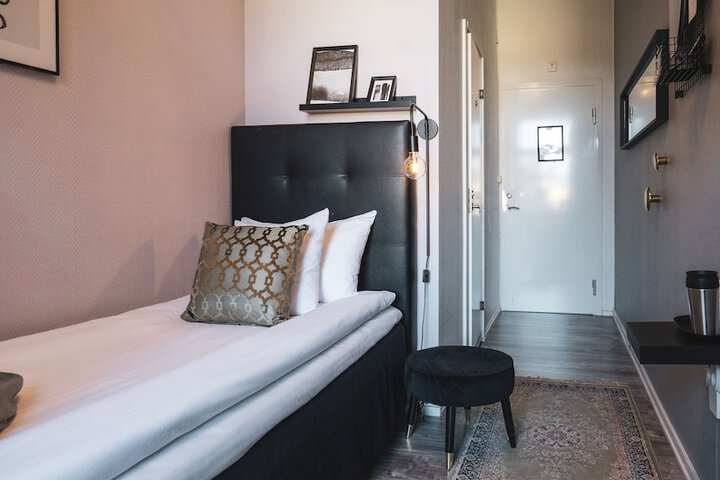 Room 10 of 139