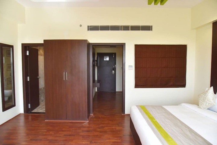 Room 19 of 39