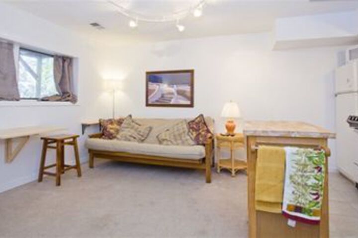 Room 15 of 19