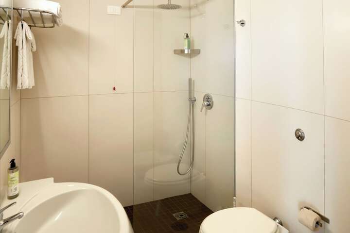 Room 45 of 131
