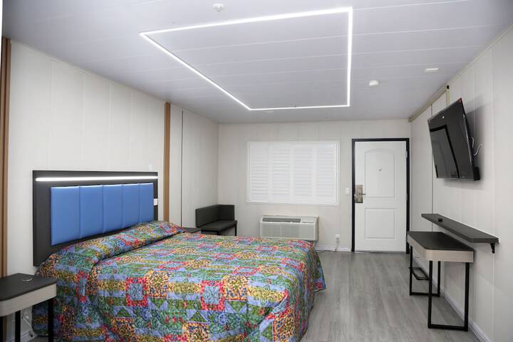 Basic Single Room (7 of 7)