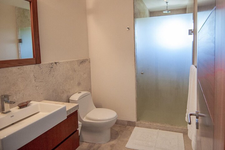 Room 18 of 23