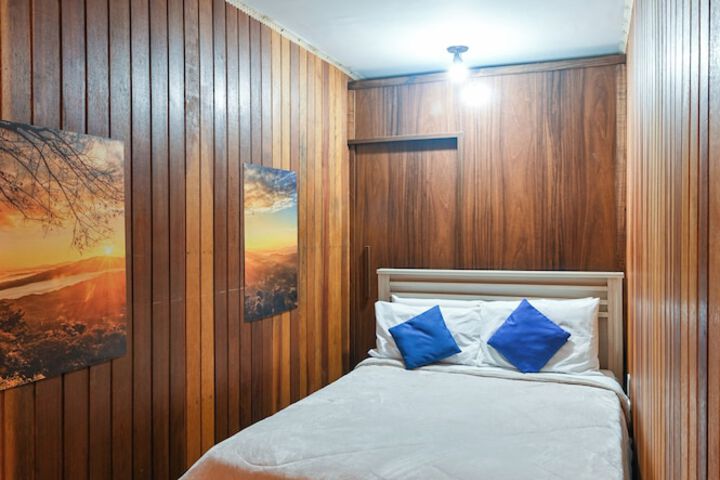 Room 70 of 166