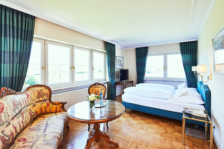 Room 5 of 50