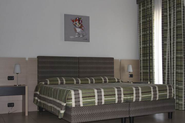 Room 16 of 74