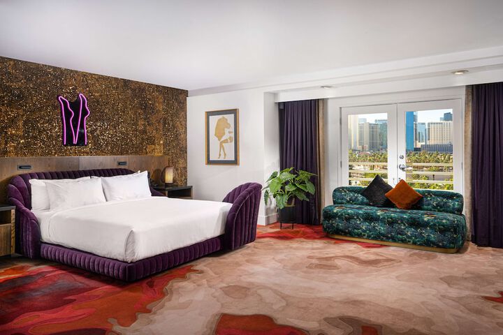 Room 21 of 148