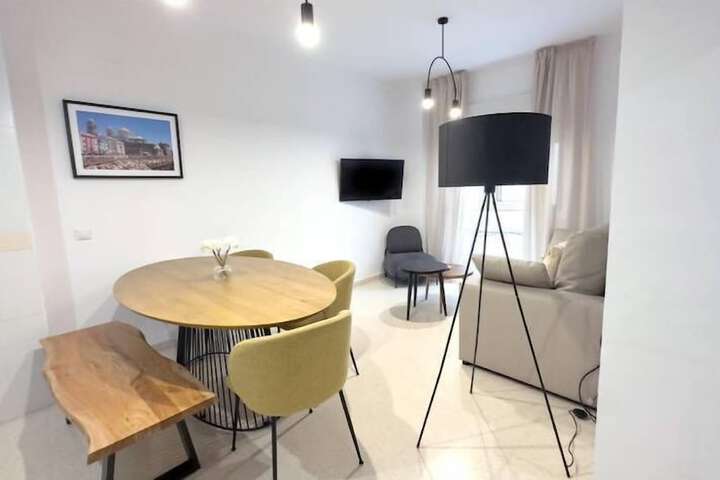 Room 9 of 20