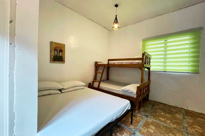 Room 17 of 57