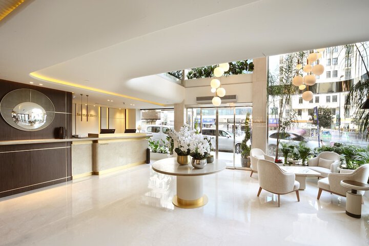 Hotel Lobby