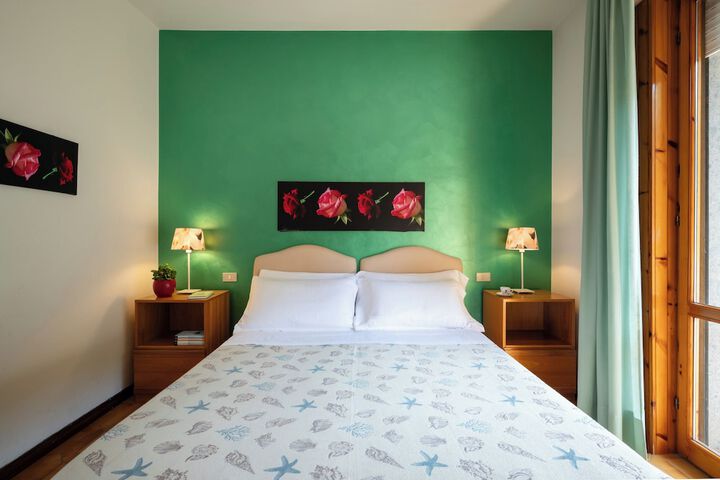 Room 10 of 78