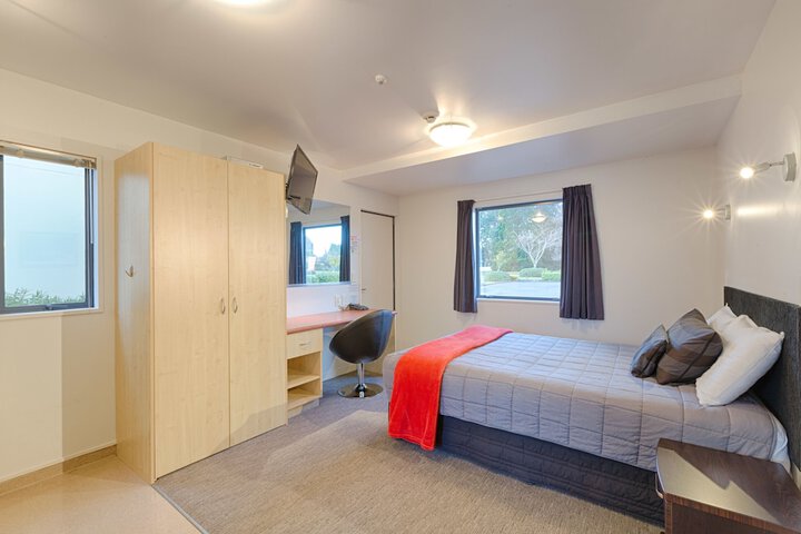 Room 14 of 43