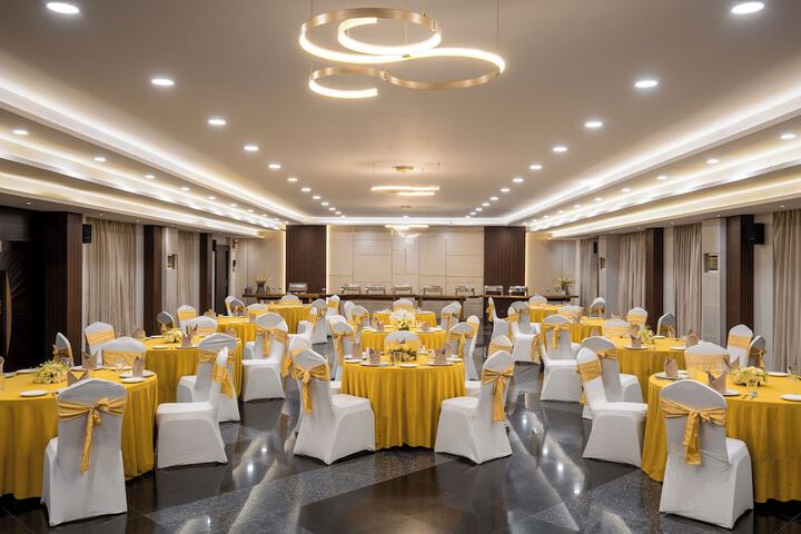 Ballroom/Hall 52 of 56