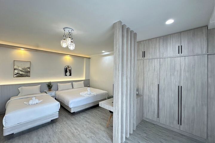 Room 92 of 167