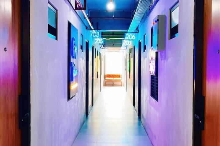 Ballroom/Hall 22 of 28