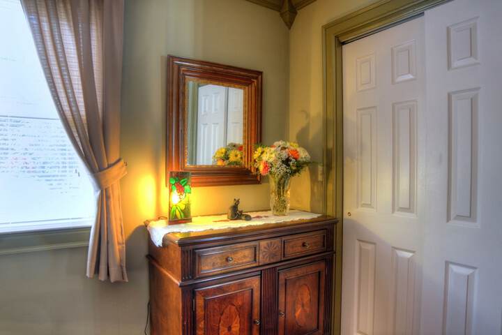 Room 4 of 57