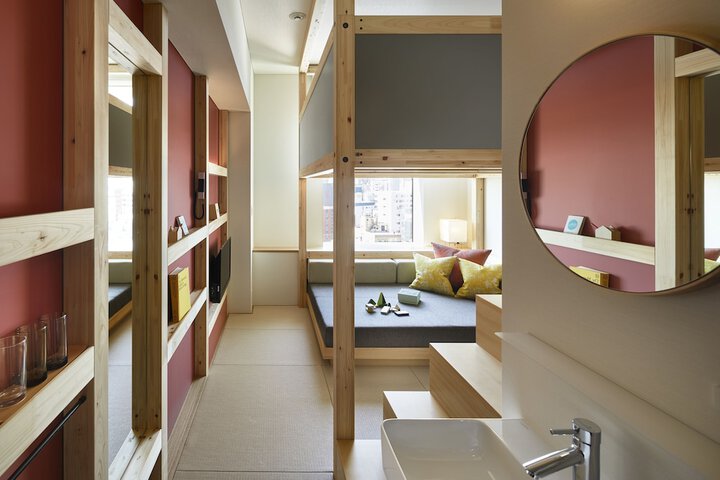 Room 17 of 64