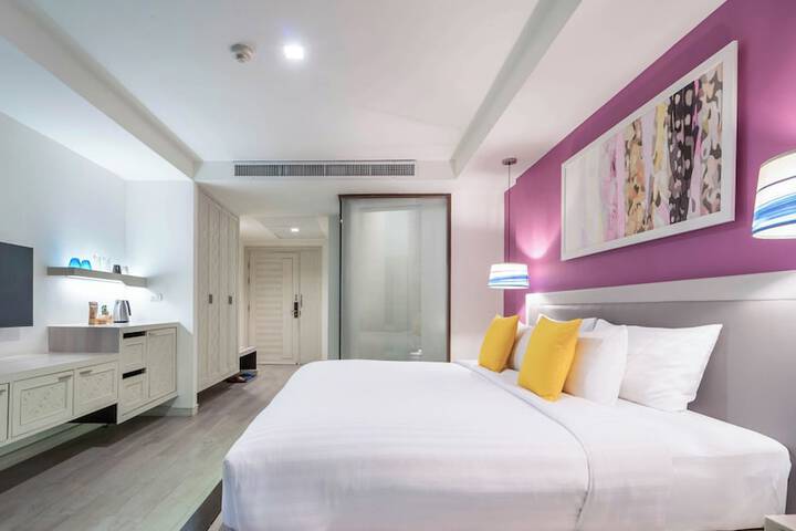 Room 19 of 105