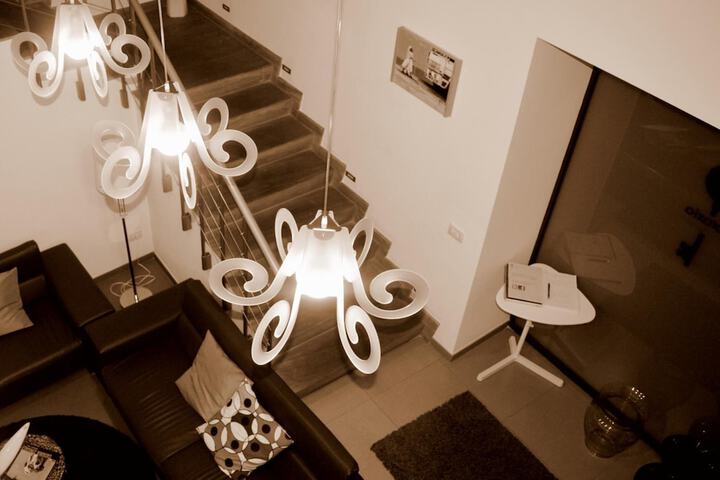 Room 16 of 50