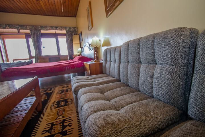 Room 22 of 69