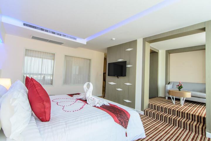 Room 25 of 60