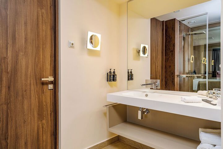 Clean Restrooms