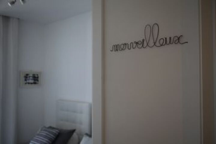 Room 27 of 28