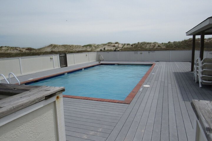 Pool 39 of 48