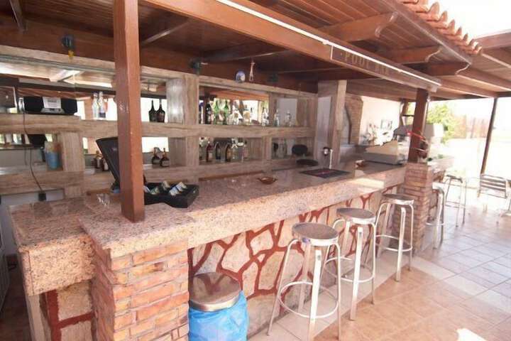 Lounge 19 of 26