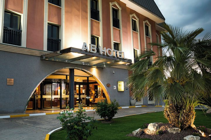 Hotel 31 of 31