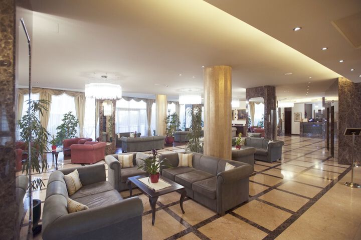 Hotel Interior 4 of 81
