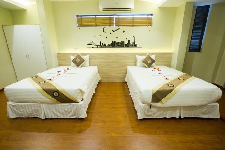 Room 5 of 56