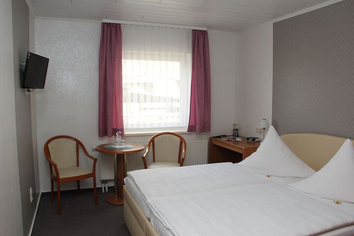 Room 2 of 12