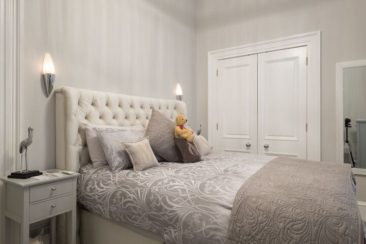 Room 4 of 60