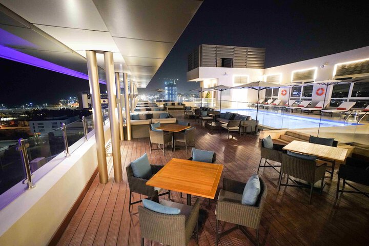 Sundeck 115 of 131