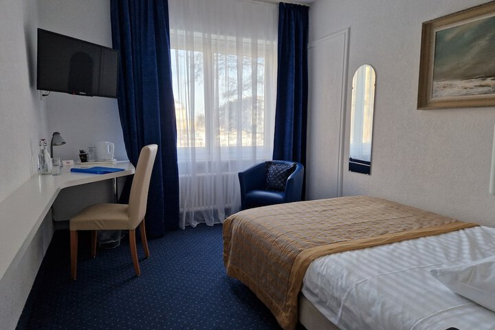 Room 10 of 45