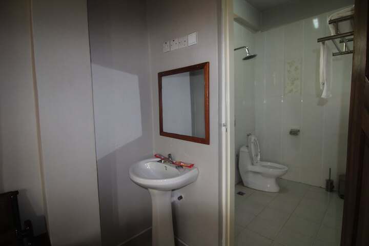 Room 3 of 3