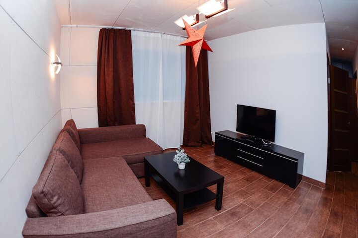 Room 10 of 36