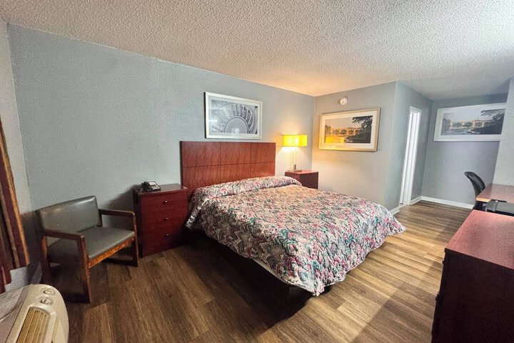 Room 52 of 91