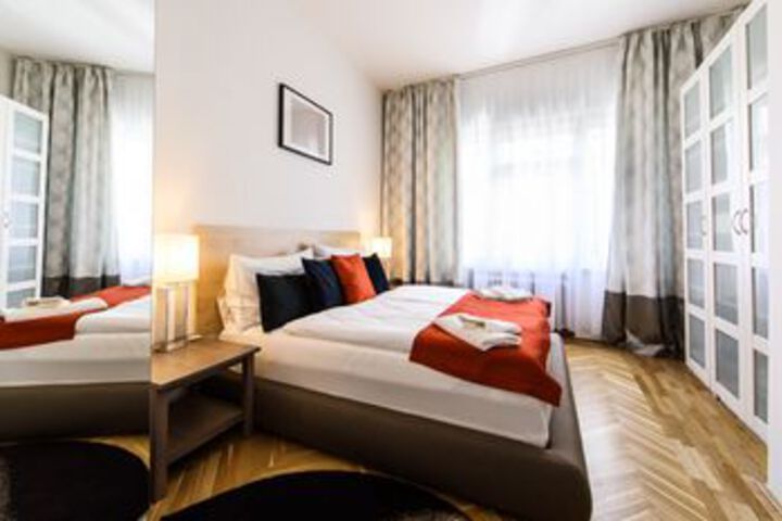 Room 16 of 31