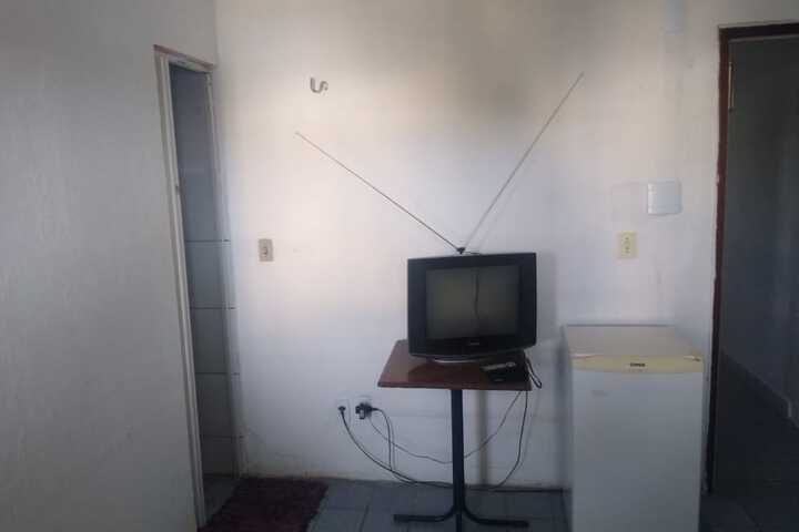 Room 13 of 27