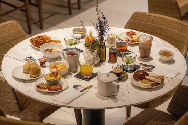 Breakfast/Coffee Service 58 of 67